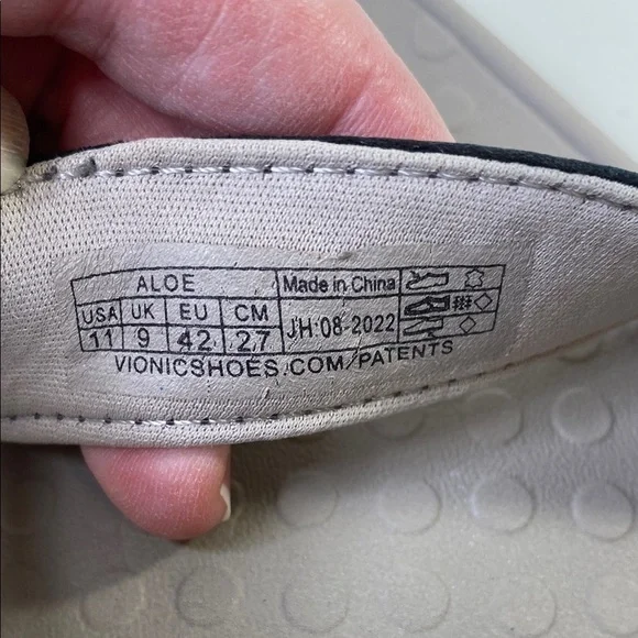 Vionic Women's Aloe Leather Pewter Metallic Flip Flop Thong Sandals Size 11 - Picture 9 of 10